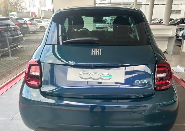 Fiat 500 cena 112100 przebieg: 1, rok produkcji 2023 z Pszczyna małe 56
